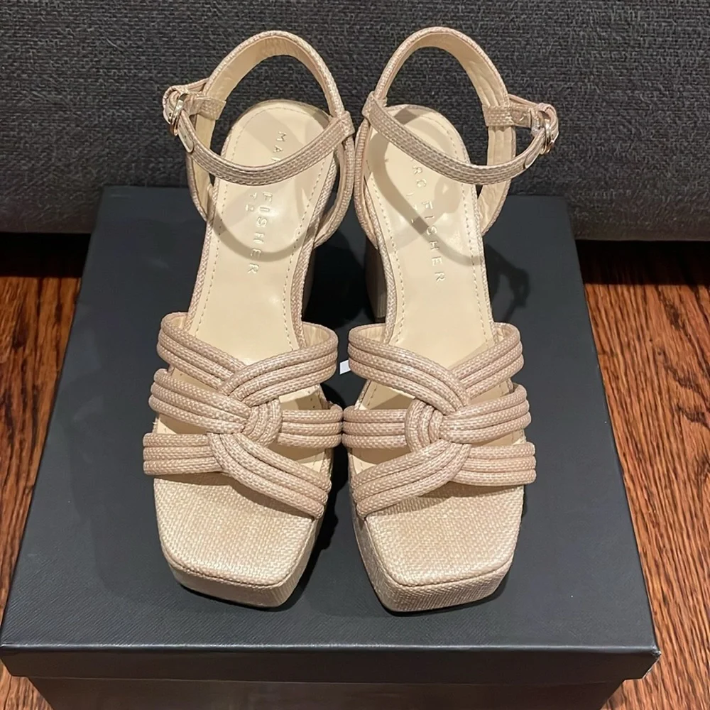 Marc Fisher LTD CAIRO Platform Sandal, Size 5, NWT - Picture 2 of 4